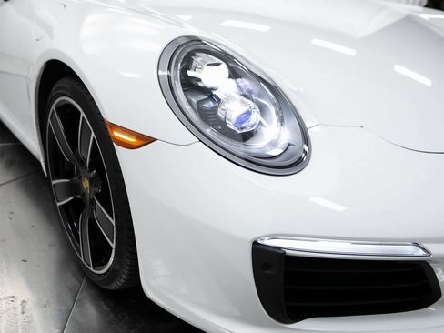 Certified 2018 Porsche 911 Carrera image 12