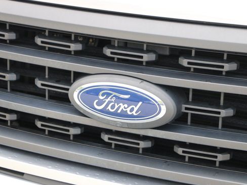 Used 2022 Ford F150 XLT w/ Equipment Group 302A High AWD/4WD image 12