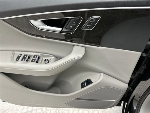 Certified 2023 Audi Q7 3.0T Prestige w/ Prestige Package image 13