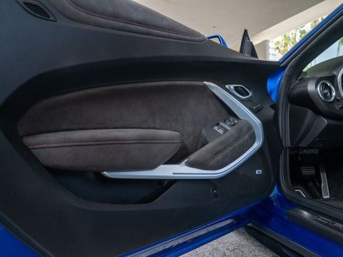 Used 2018 Chevrolet Camaro ZL1 RWD image 49