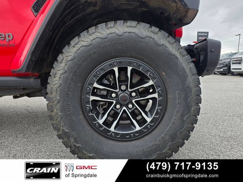 Used 2025 Jeep Wrangler Unlimited Rubicon AWD/4WD image 30