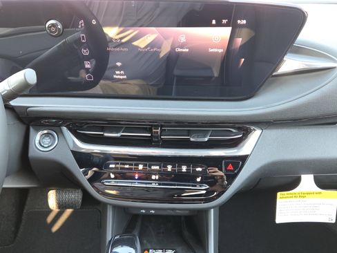 New 2026 Buick Envista Avenir image 23