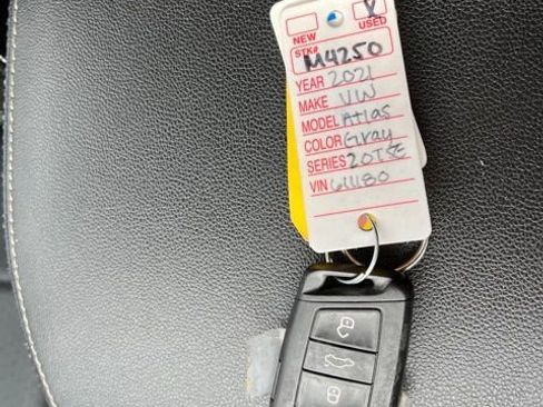 Used 2021 Volkswagen Atlas SE AWD/4WD image 47