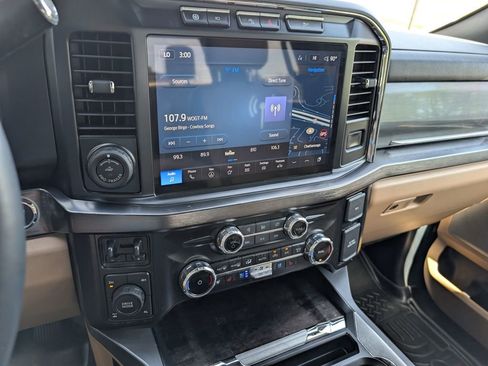 Used 2024 Ford F350 Lariat w/ Lariat Ultimate Package AWD/4WD image 32