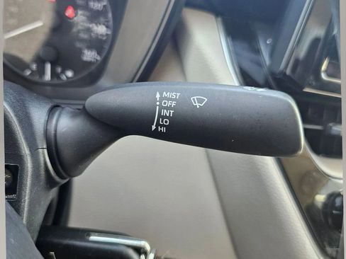 Used 2023 Toyota Corolla LE FWD image 16