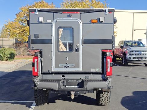 Used 2025 Ford F350 Platinum w/ Tremor Off-Road Package image 6