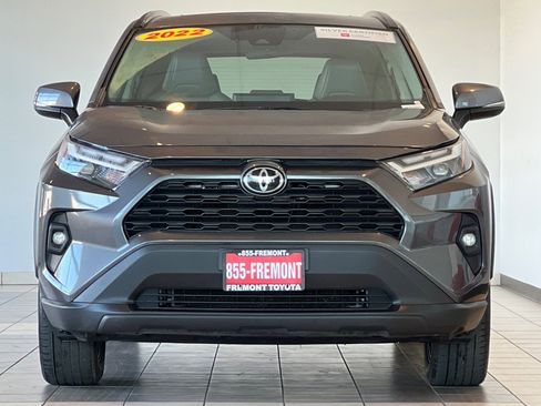 Certified 2022 Toyota RAV4 XLE Premium image 9