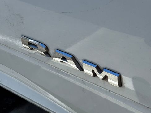 Used 2021 RAM 2500 Tradesman w/ Chrome Appearance Group RWD image 4