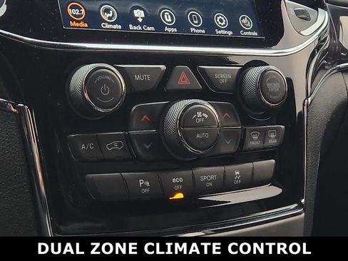 Certified 2021 Jeep Grand Cherokee Overland image 8