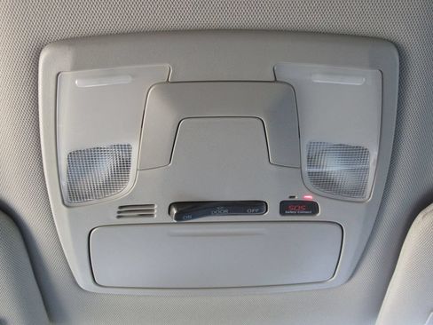 Certified 2020 Toyota Sienna L FWD image 24