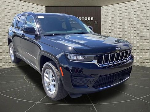 New 2026 Jeep Grand Cherokee Laredo X AWD/4WD image 2