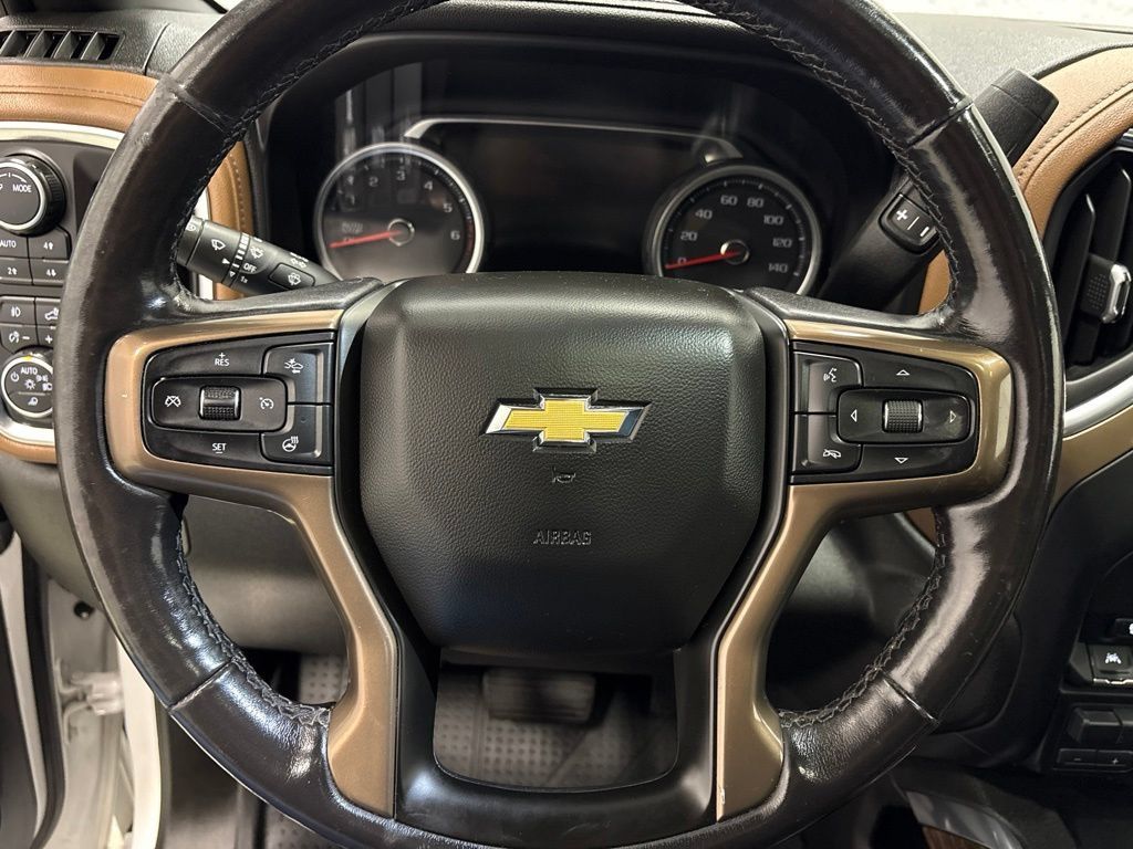 Used 2021 Chevrolet Silverado 1500 High Country w/ Technology Package AWD/4WD image 23
