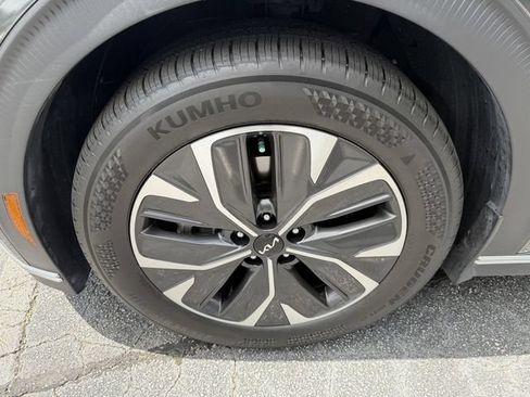 Certified 2024 Kia EV6 Light RWD image 42