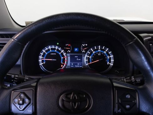 Used 2015 Toyota 4Runner TRD Pro AWD/4WD image 29