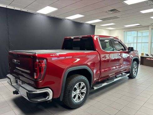 Used 2021 GMC Sierra 1500 SLE w/ Preferred Package AWD/4WD image 3