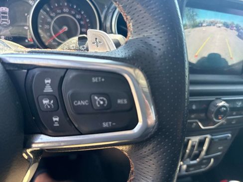 Used 2022 Jeep Wrangler Unlimited Rubicon AWD/4WD image 28