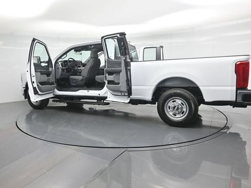 New 2026 Ford F350 XL w/ XL Chrome Package image 34
