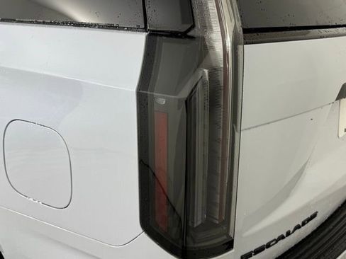 New 2026 Cadillac Escalade Platinum Sport w/ LPO, ONYX Package AWD/4WD image 13