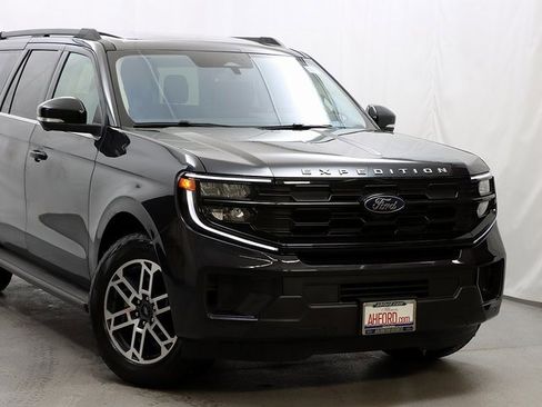 New 2025 Ford Expedition Max Active image 2