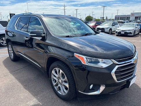 Used 2021 Chevrolet Traverse Premier w/ LPO, Floor Liner Package AWD/4WD image 3