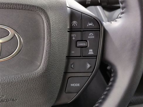 Used 2023 Toyota Prius LE image 25