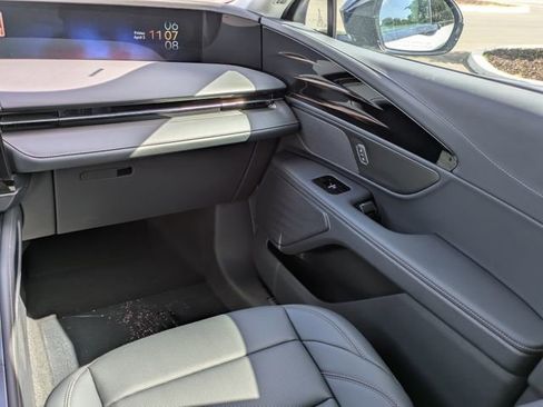 New 2026 Lincoln Nautilus Premier AWD/4WD image 16