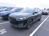 Used 2019 Jeep Cherokee Latitude Plus image 2