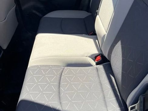 Used 2025 Toyota RAV4 XLE AWD/4WD image 10