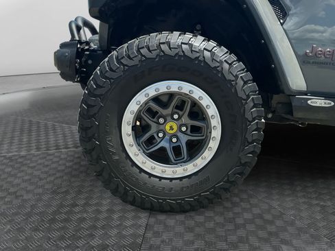Used 2022 Jeep Gladiator Rubicon w/ LED Lighting Group AWD/4WD image 14