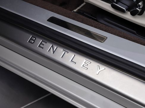 Used 2022 Bentley Continental GT AWD/4WD image 38