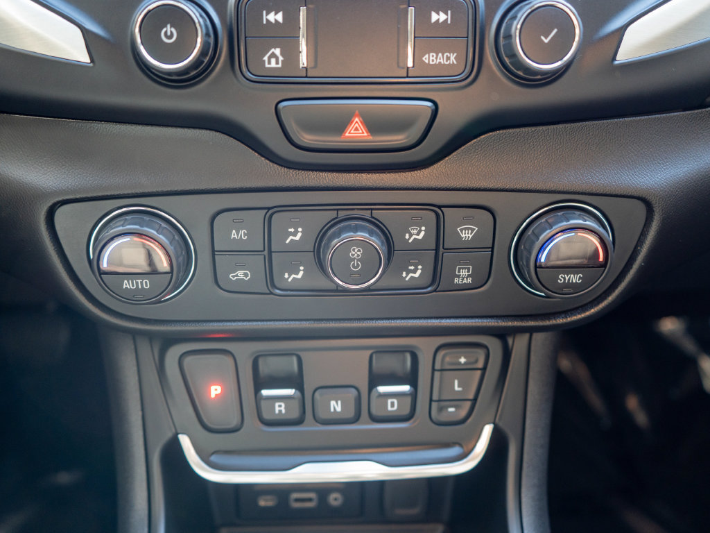 Used 2020 GMC Terrain SLT w/ Preferred Package AWD/4WD image 26