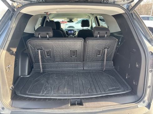 Used 2020 Chevrolet Traverse LT w/ Driver Confidence II Package image 25