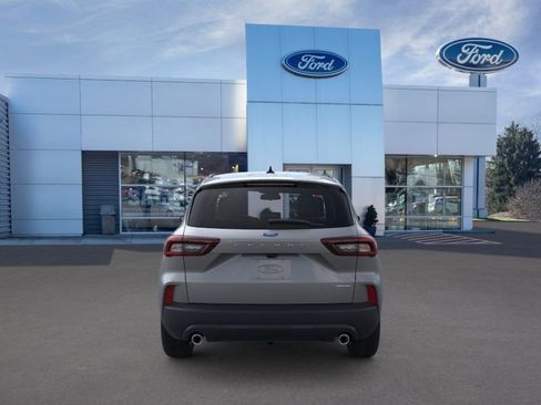 New 2026 Ford Escape ST-Line w/ Cold Weather Package AWD/4WD image 5