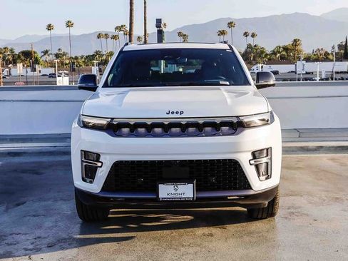 New 2026 Jeep Grand Wagoneer L Limited image 3