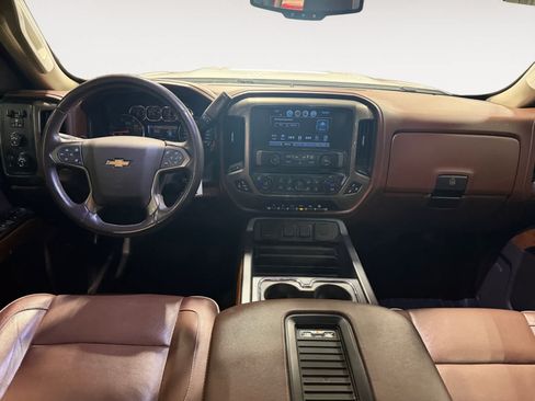 Used 2019 Chevrolet Silverado 2500 High Country w/ Duramax Plus Package AWD/4WD image 11