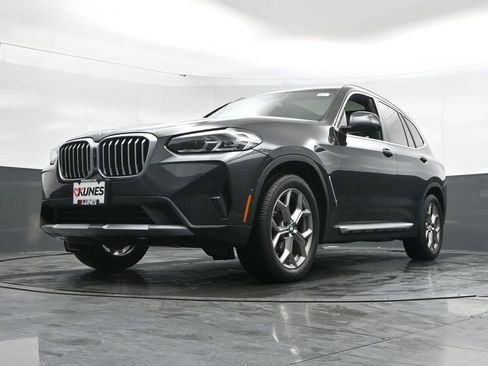 Used 2023 BMW X3 xDrive30i w/ Premium Package image 45