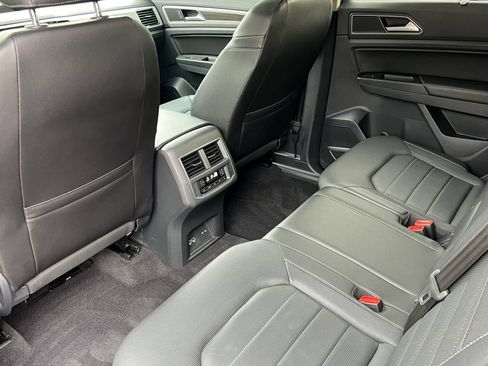 Used 2018 Volkswagen Atlas SEL AWD/4WD image 42