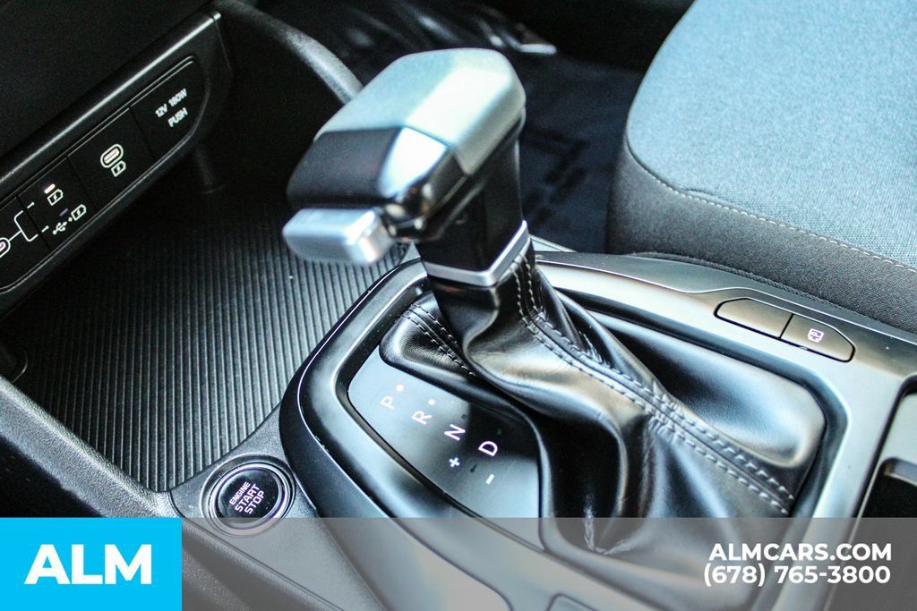 Used 2025 Kia K4 FWD image 36