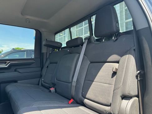 Used 2024 Chevrolet Silverado 3500 LT w/ Convenience Package AWD/4WD image 8