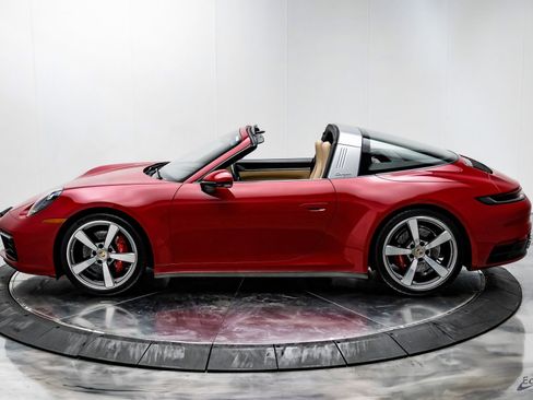 Used 2021 Porsche 911 Targa 4S Heritage Design image 7