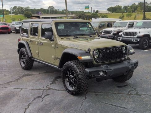 Used 2025 Jeep Wrangler Unlimited Sport AWD/4WD image 2