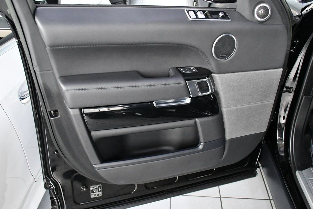 Used 2022 Land Rover Range Rover Sport SVR AWD/4WD image 40