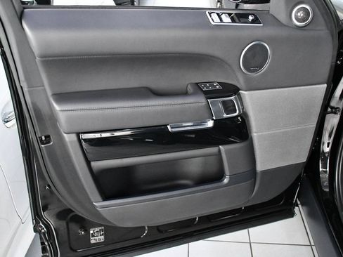 Used 2022 Land Rover Range Rover Sport SVR AWD/4WD image 40