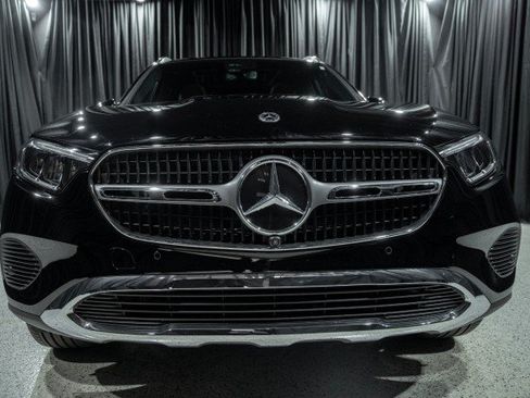 Certified 2026 Mercedes-Benz GLC 300 image 2