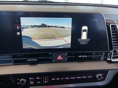 Used 2023 Kia Sportage EX image 21