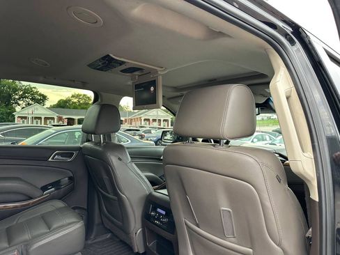 Used 2015 GMC Yukon Denali w/ Open Road Package AWD/4WD image 35