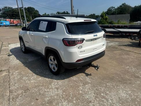 Used 2017 Jeep Compass Latitude AWD/4WD image 7