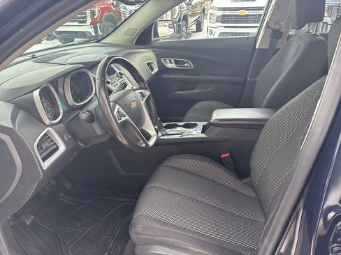 Used 2017 Chevrolet Equinox LT w/ Convenience Package image 14