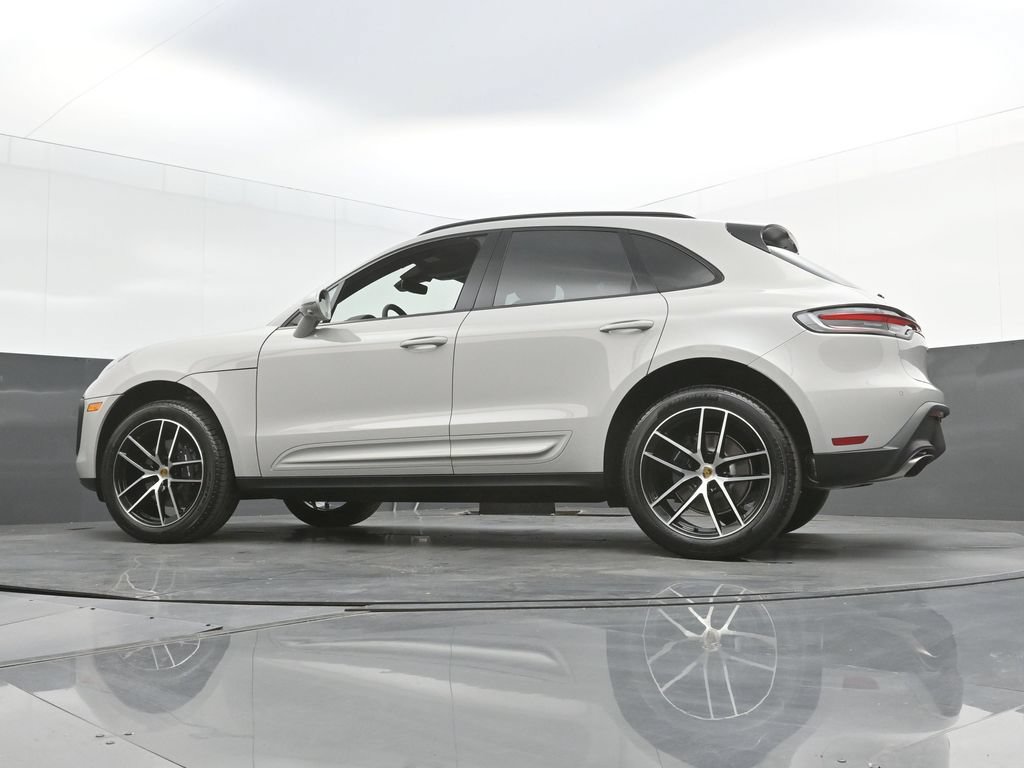 New 2026 Porsche Macan AWD/4WD image 37
