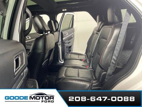 Certified 2019 Ford Explorer Sport w/ Equipment Group 401A AWD/4WD image 18